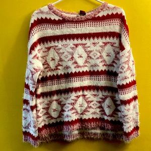 Heart-n-crush pink and white pullover sweater